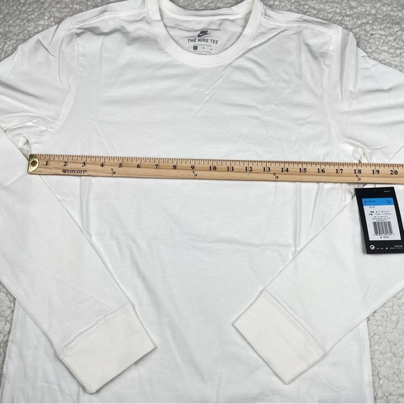 Nike  Long Sleeve Cotton Tee Essential White Medium  NWT - Picture 4 of 7